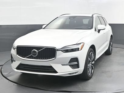 Certified 2022 Volvo XC60 B5 Momentum w/ Advanced Package