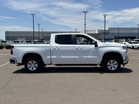 Certified 2021 Chevrolet Silverado 1500 LT AWD/4WD image 6