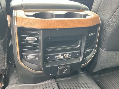 Used 2022 RAM 2500 Limited AWD/4WD image 22