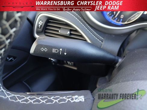 New 2026 Chrysler Pacifica Select image 20