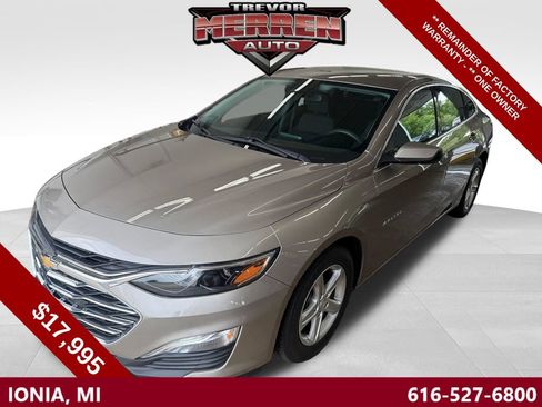 Used 2022 Chevrolet Malibu LS w/ Driver Confidence Package II FWD image 1