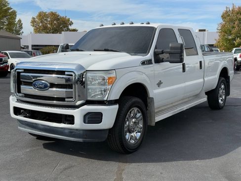 Used 2015 Ford F350 XLT w/ Snow Plow Prep Package image 4