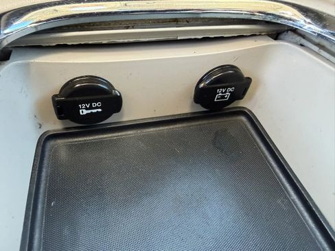 Used 2013 Dodge Grand Caravan SXT w/ Entertainment Group 1 FWD image 21