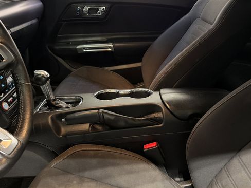 Used 2016 Ford Mustang Coupe image 26