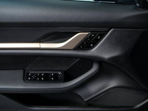 Used 2021 Porsche Taycan 4 Cross Turismo image 6