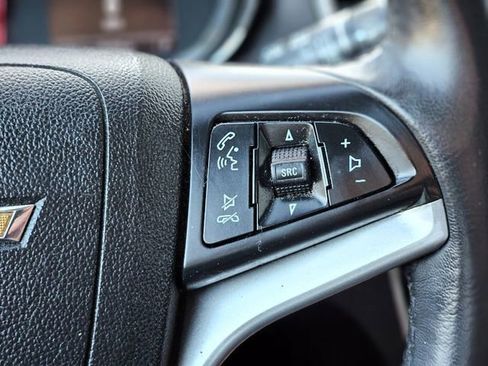 Used 2020 Chevrolet Trax LT w/ LT Convenience Package image 17