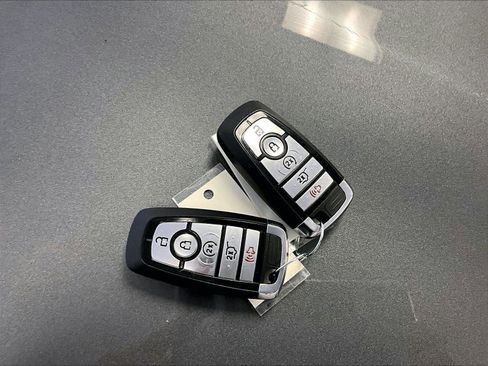 Certified 2023 Ford Explorer XLT w/ Equipment Group 202A image 9