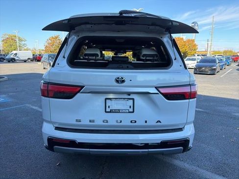Used 2024 Toyota Sequoia Capstone image 11