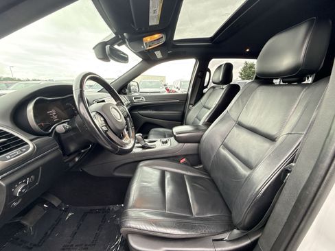 Used 2019 Jeep Grand Cherokee Limited AWD/4WD image 14