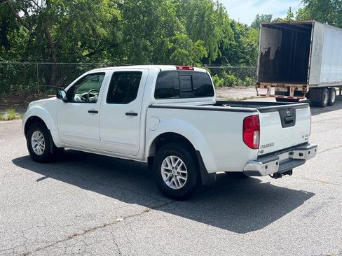 Used 2019 Nissan Frontier SV w/ Value Truck Package AWD/4WD image 5