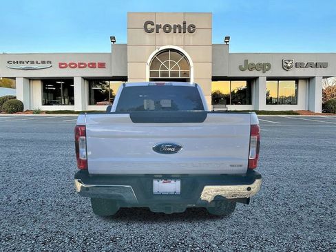 Used 2018 Ford F250 XLT w/ XLT Value Package image 4