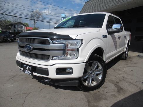 Used 2018 Ford F150 Platinum w/ Equipment Group 701A Luxury AWD/4WD image 35