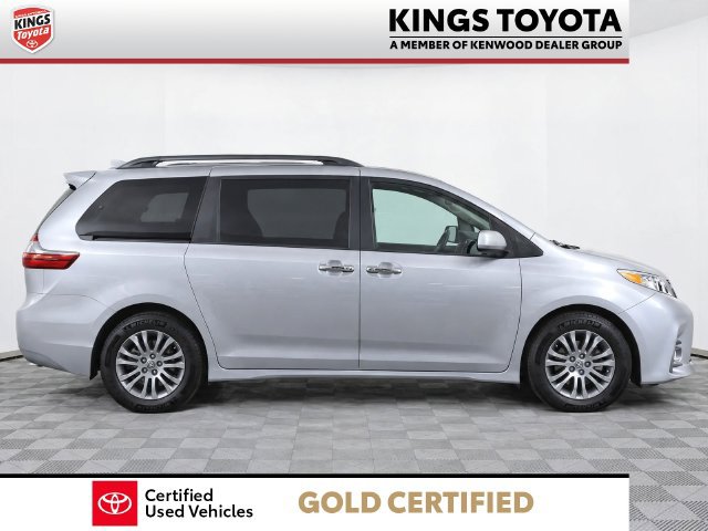 Certified 2020 Toyota Sienna XLE w/ XLE Navigation Package FWD image 9
