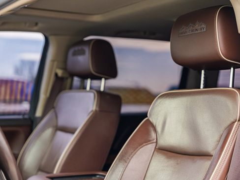 Used 2016 Chevrolet Silverado 3500 High Country w/ Duramax Plus Package image 28