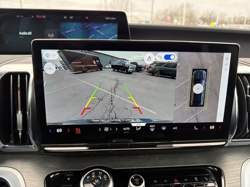 Used 2025 Ford Expedition Max Platinum w/ Driver's Package image 27