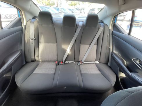 Used 2025 Nissan Sentra SV image 38