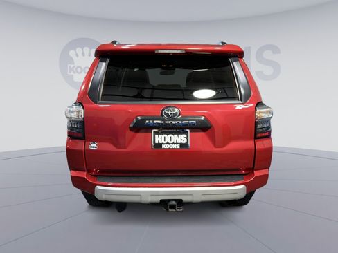 Used 2021 Toyota 4Runner TRD Off-Road AWD/4WD image 5