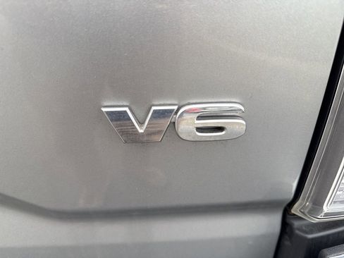 Used 2023 Toyota Tacoma TRD Off-Road image 5