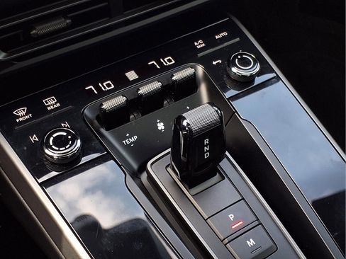 Used 2020 Porsche 911 Carrera image 21