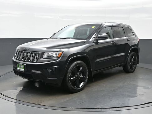 Used 2015 Jeep Grand Cherokee Altitude AWD/4WD image 2