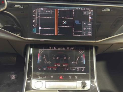 Used 2019 Audi Q8 Prestige w/ Luxury Package AWD/4WD image 28
