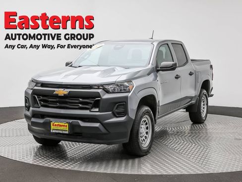 Used 2023 Chevrolet Colorado W/T RWD image 1