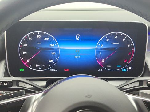 Certified 2025 Mercedes-Benz GLC 300 image 5