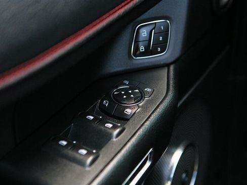 Used 2019 Ford Expedition Limited w/ Equipment Group 303A AWD/4WD image 9