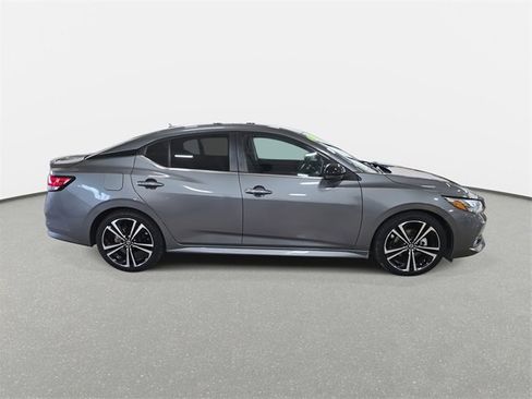 Used 2021 Nissan Sentra SR image 4