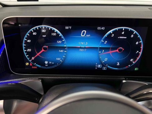 Used 2020 Mercedes-Benz GLB 250 image 7