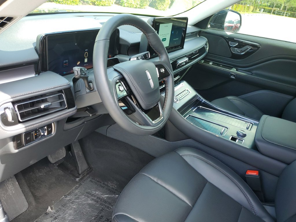 New 2026 Lincoln Aviator 2WD image 20