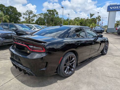 Used 2021 Dodge Charger Scat Pack RWD image 4
