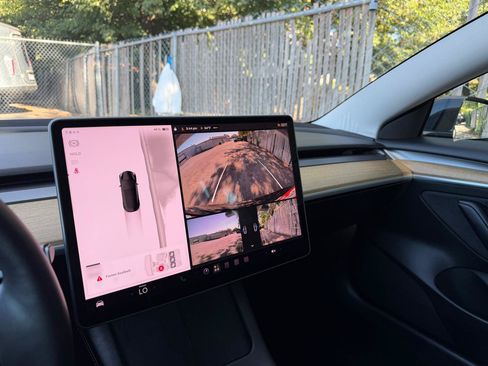 Used 2023 Tesla Model 3 Long Range AWD/4WD image 11
