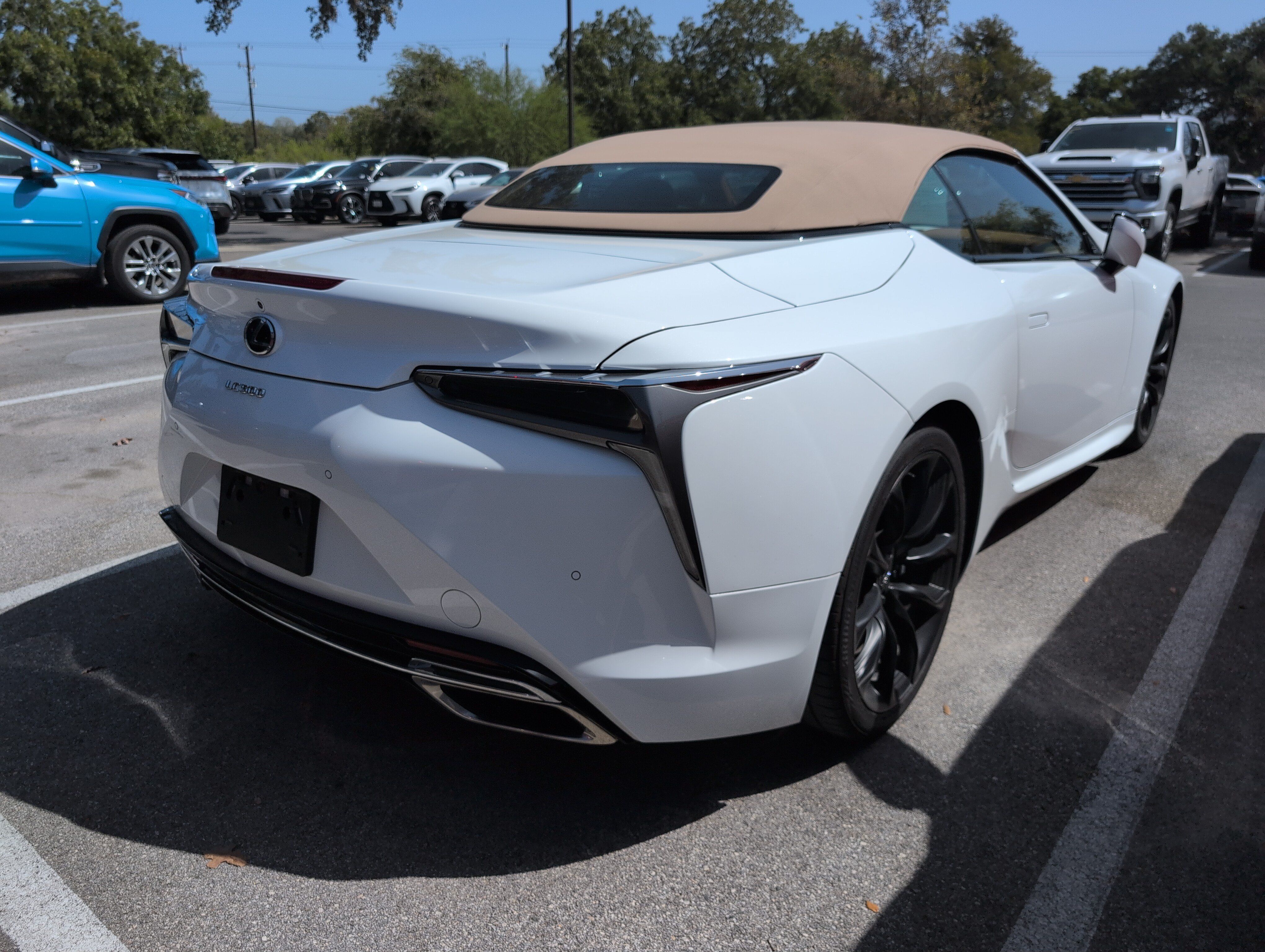 Used 2021 Lexus LC 500 Convertible w/ Touring Package RWD image 3