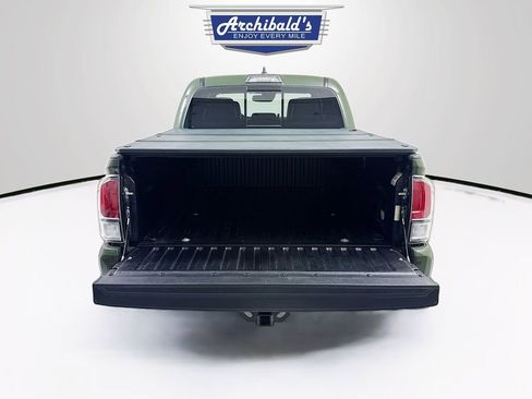 Used 2021 Toyota Tacoma Limited image 27