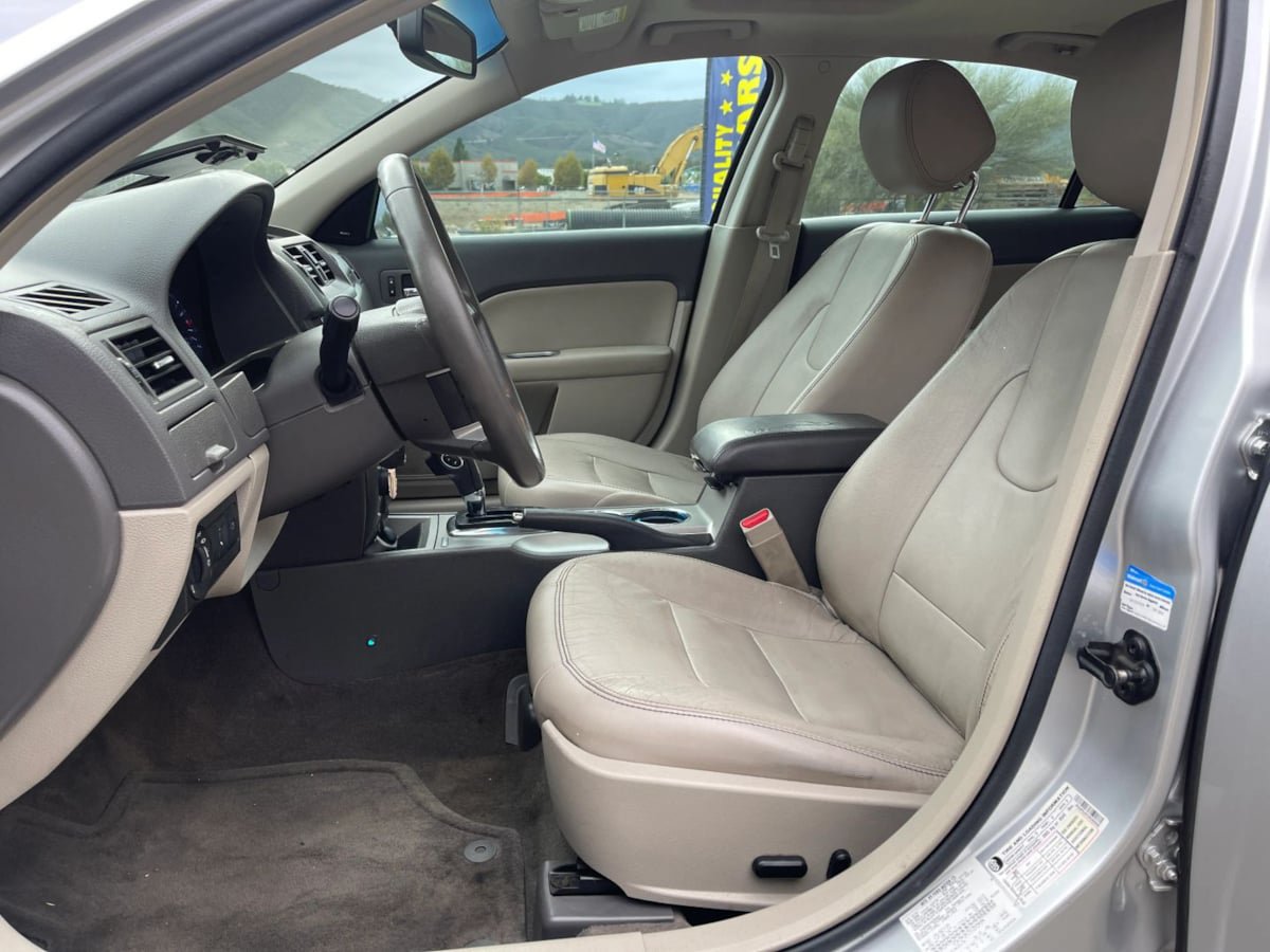 Used 2012 Ford Fusion SEL FWD image 15