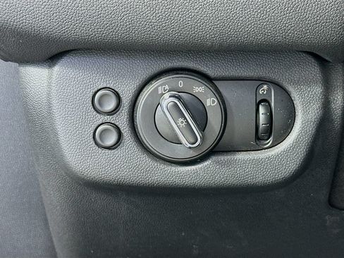 Used 2019 MINI Cooper Clubman FWD image 10