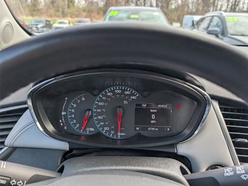Used 2019 Chevrolet Trax LT w/ LT Convenience Package AWD/4WD image 28