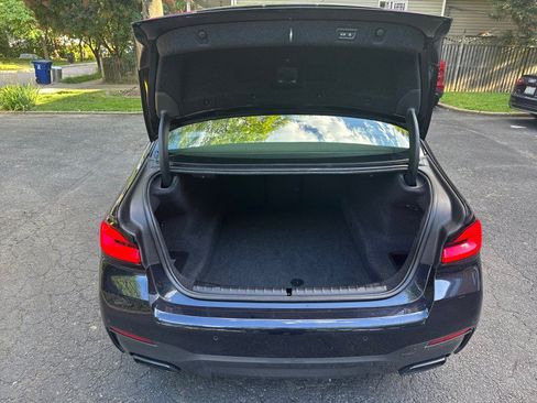 Used 2022 BMW M550i xDrive AWD/4WD image 36