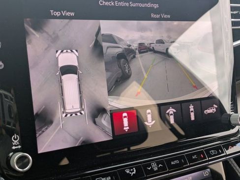 Used 2022 Jeep Grand Wagoneer Series II w/ Premium Group II image 17