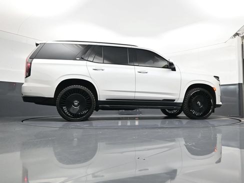 Used 2021 Cadillac Escalade Sport AWD/4WD image 26
