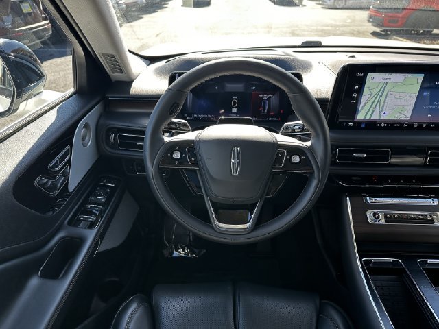 Certified 2025 Lincoln Aviator Reserve w/ Equipment Group 201A AWD/4WD image 14