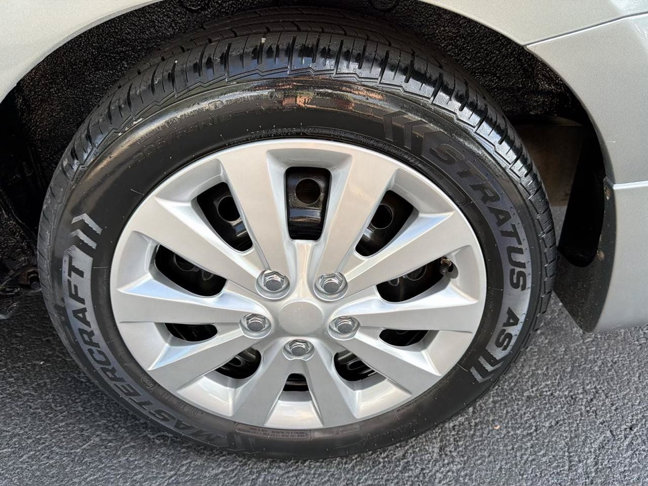 Used 2011 Nissan Sentra 2.0 S FWD image 44