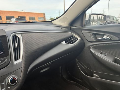 Used 2023 Chevrolet Malibu LT image 35