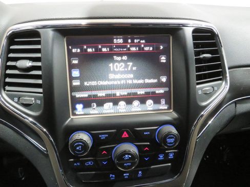 Used 2015 Jeep Grand Cherokee Limited image 19