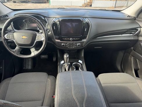 Used 2018 Chevrolet Traverse LT AWD/4WD image 17