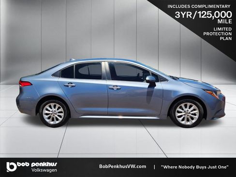 Used 2020 Toyota Corolla LE w/ LE Premium Package FWD image 24