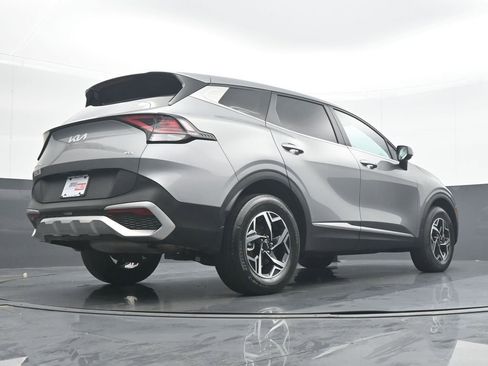 Used 2023 Kia Sportage LX AWD/4WD image 30