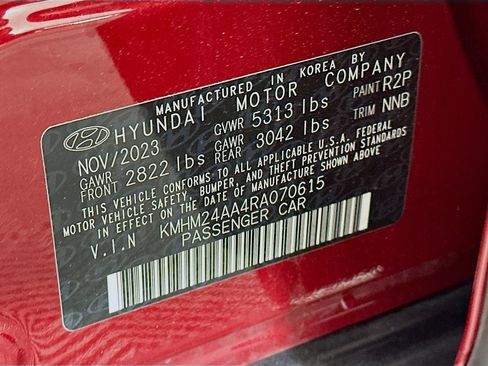 Used 2024 Hyundai Ioniq 6 SE RWD image 12
