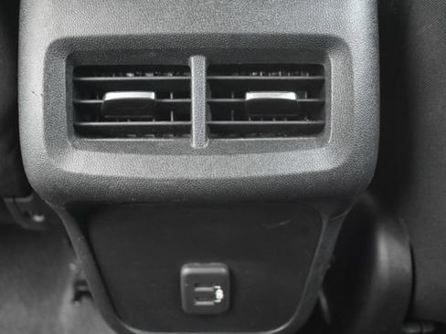 Used 2019 Chevrolet Equinox LT AWD/4WD image 36